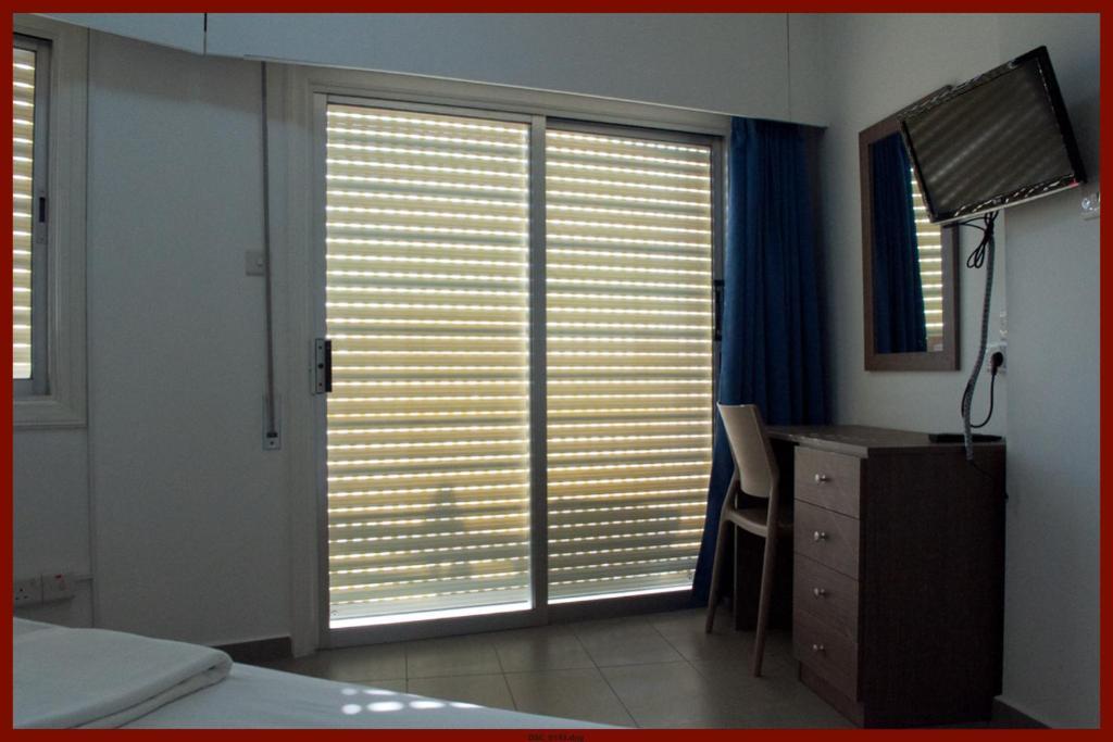 St. George Rent Rooms Larnaca Esterno foto